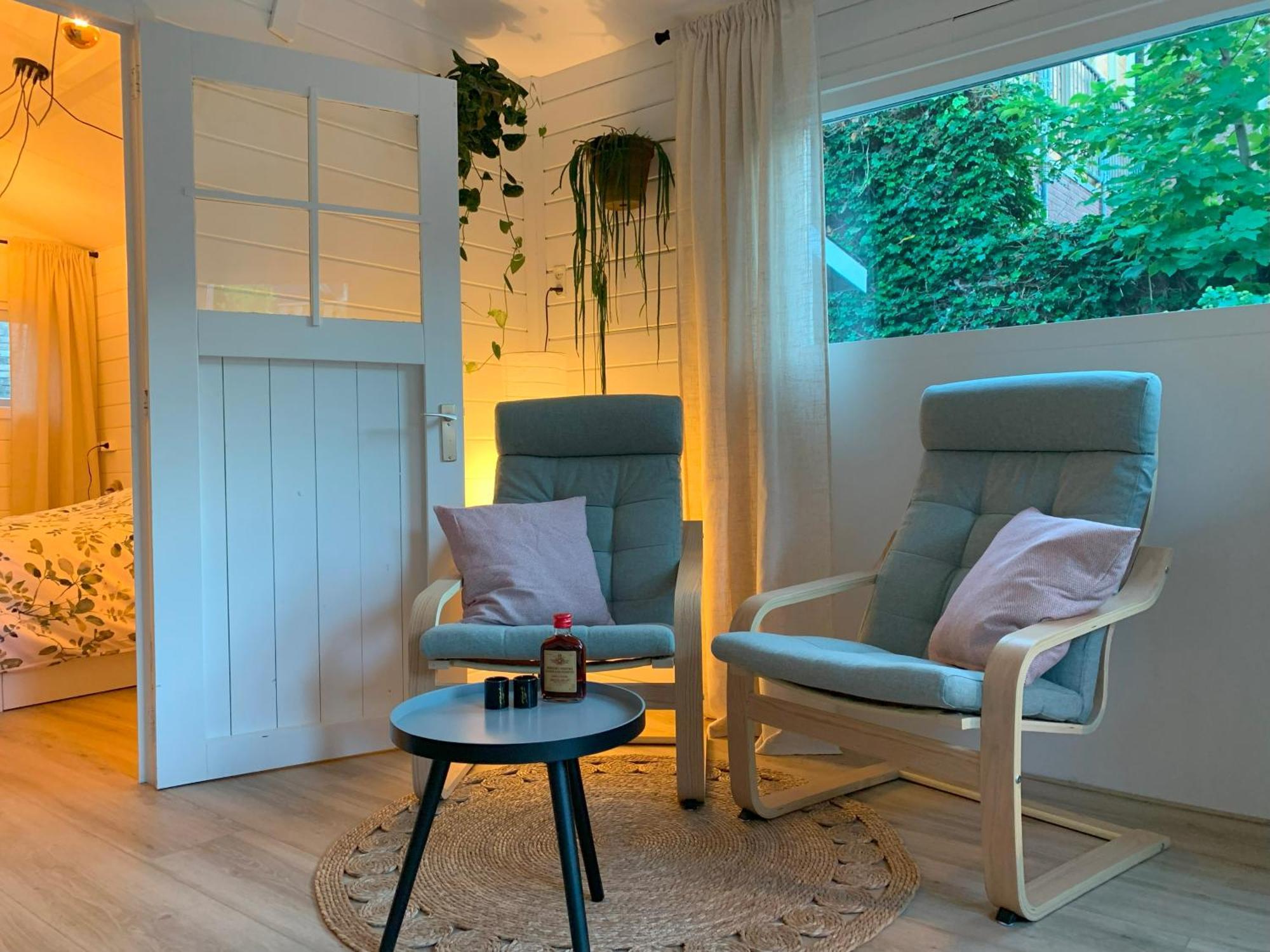 Tiny House Tussen De Grachten Sneek Eksteriør billede