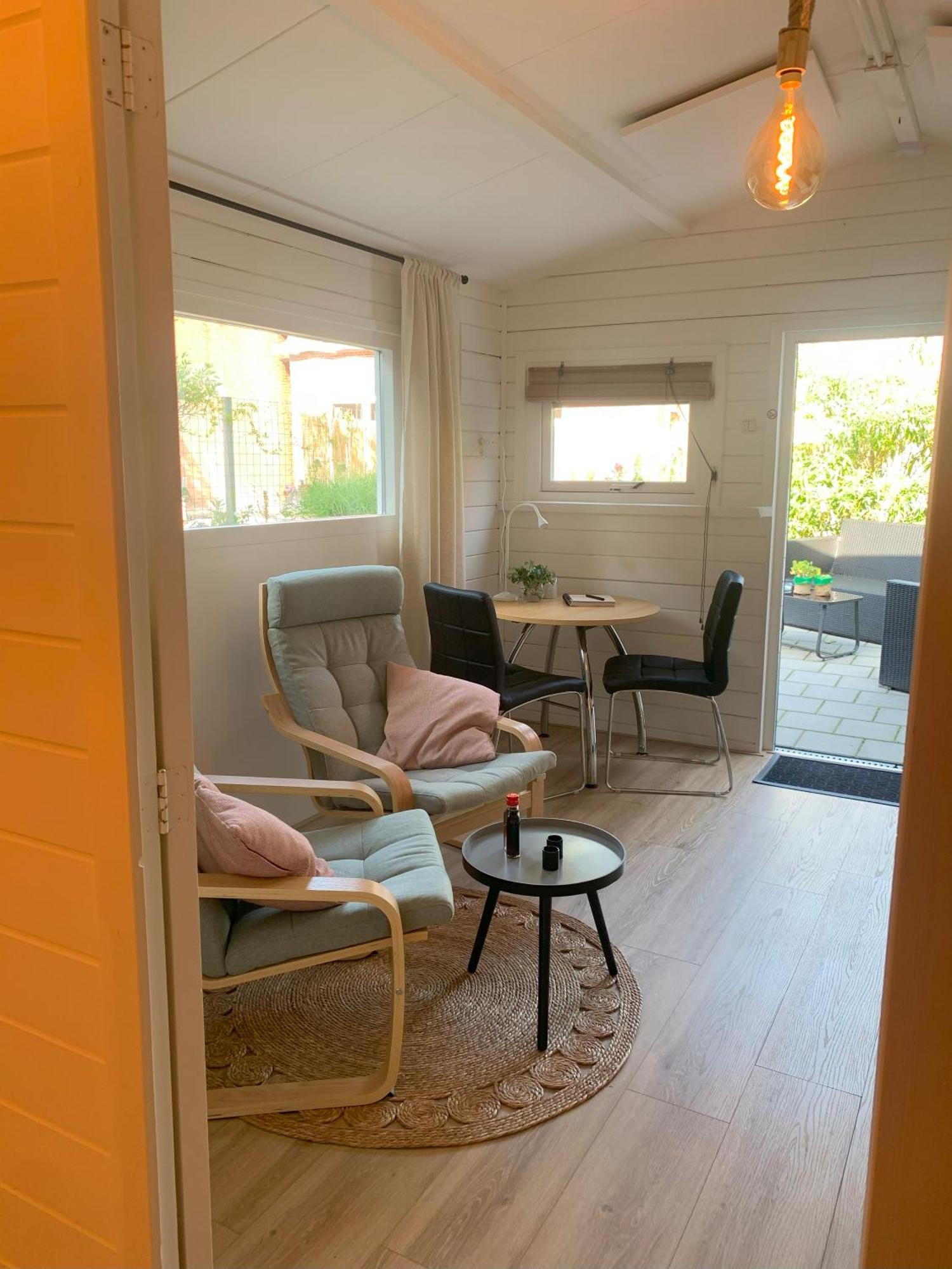 Tiny House Tussen De Grachten Sneek Eksteriør billede