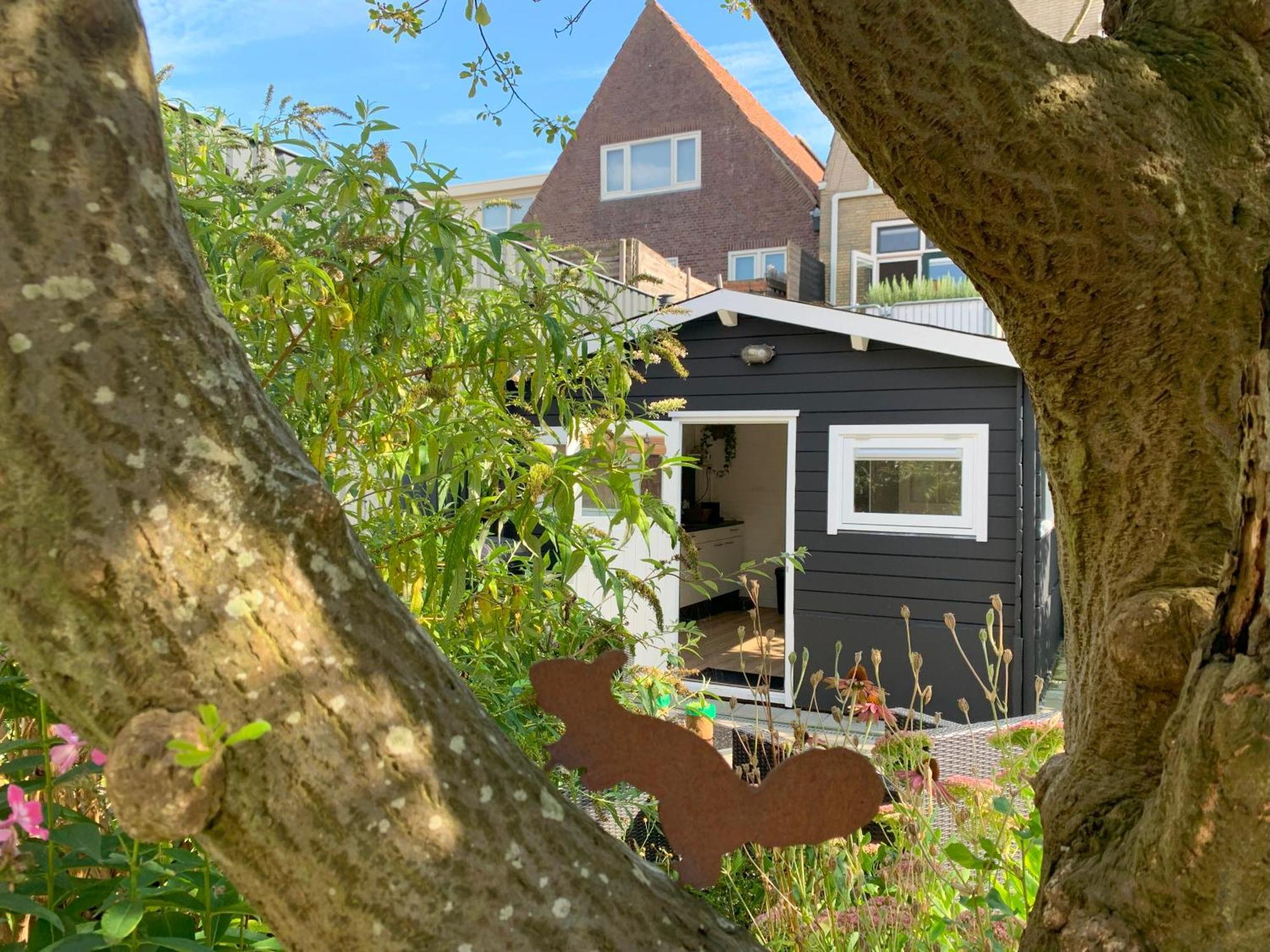 Tiny House Tussen De Grachten Sneek Eksteriør billede